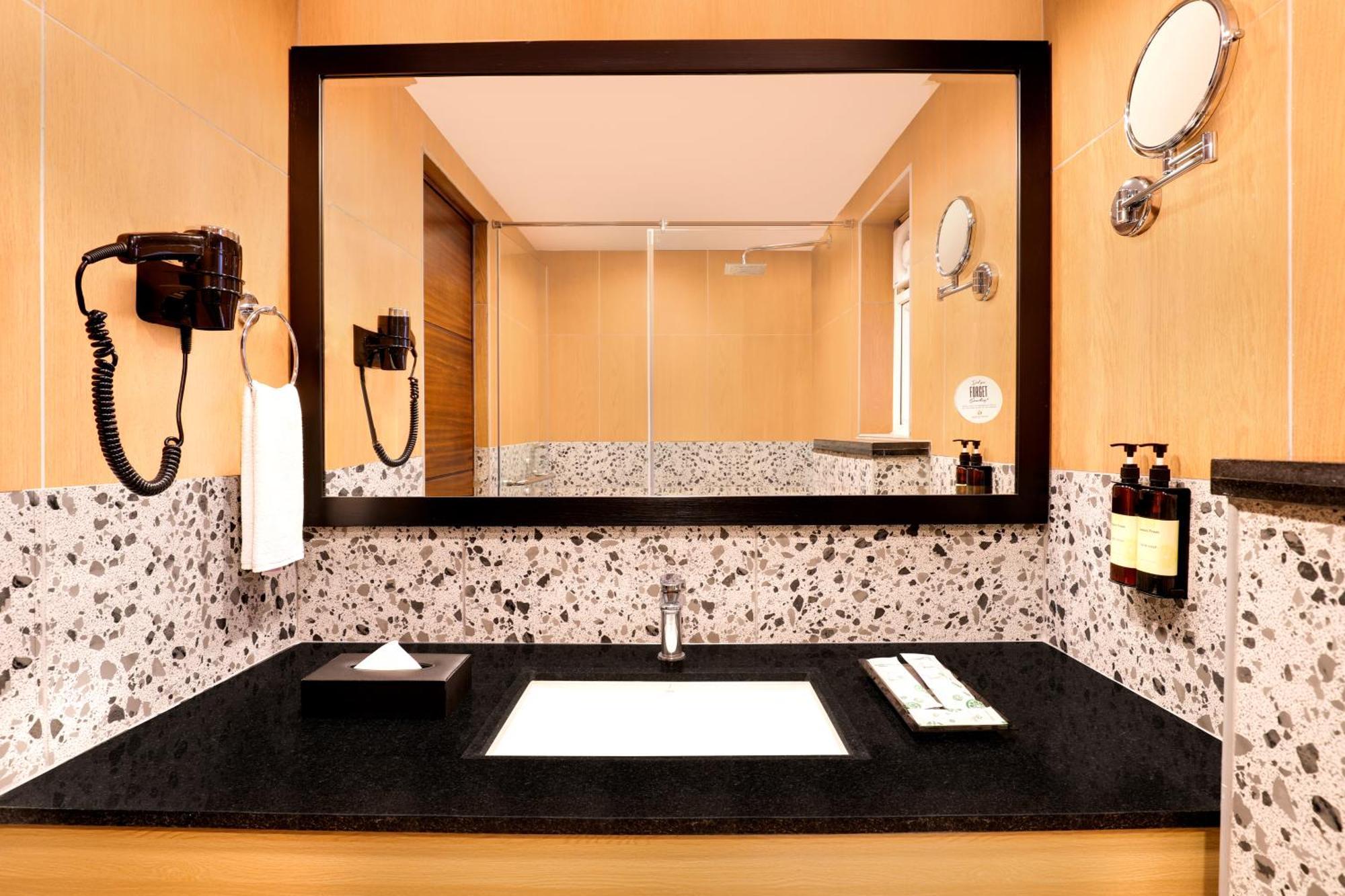Lemon Tree Suites, Whitefield, Bengaluru 外观 照片