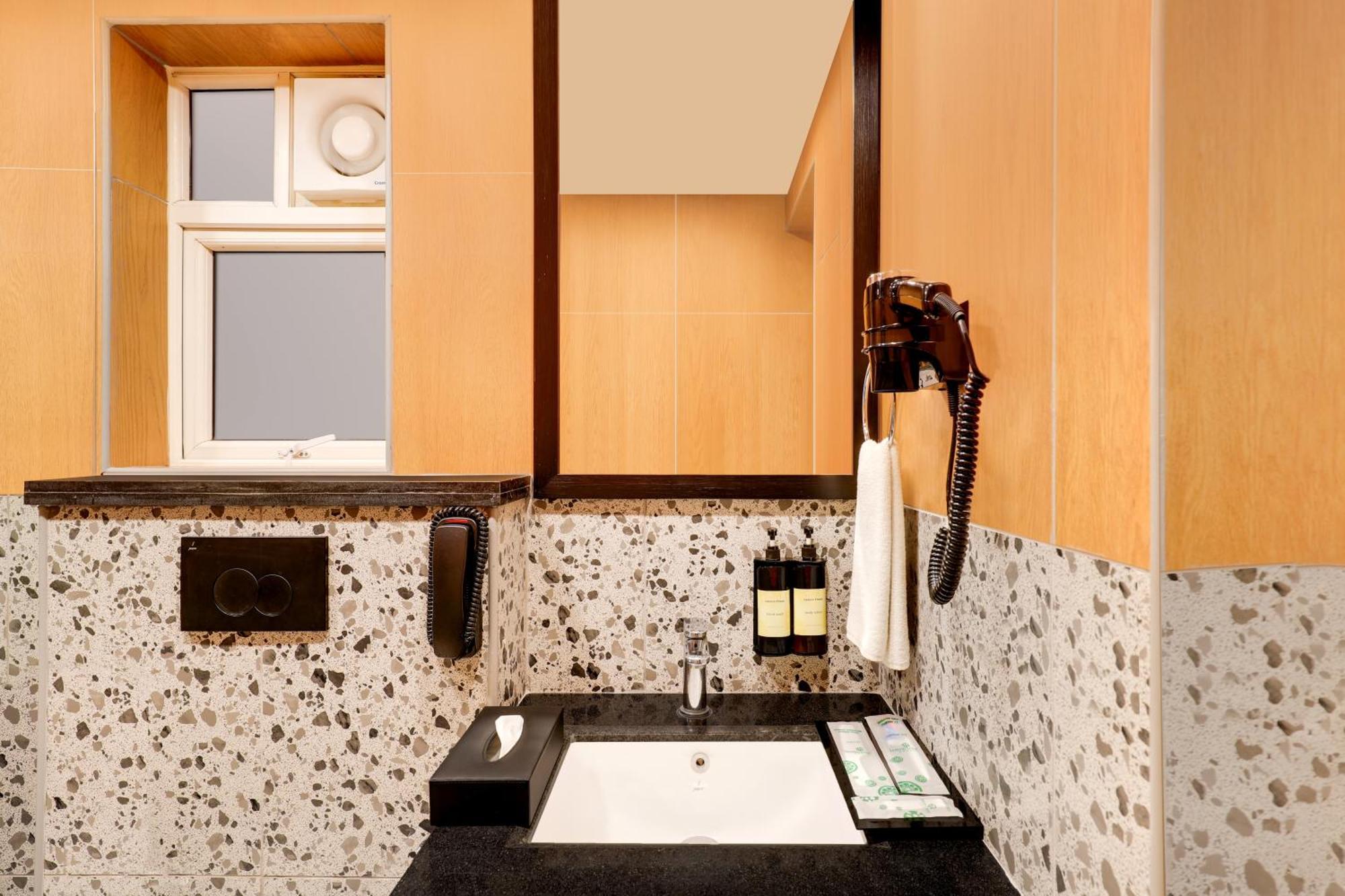 Lemon Tree Suites, Whitefield, Bengaluru 客房 照片